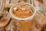 4 loại gia vị nhà nào cũng có, mở nắp xong đừng vội để ngoài: Có loại cần cất tủ lạnh để tránh nấm mốc, hư hỏng