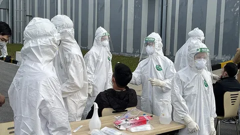Hải Dương thêm 15 ca mắc COVID-19, trong đó 1 ca phát hiện nhờ khám sàng lọc