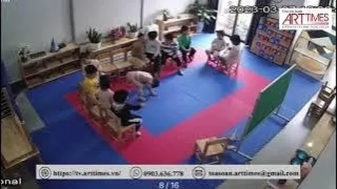 Choáng với cảnh trẻ mầm non diễn 'cảnh nóng' ngay trong lớp học