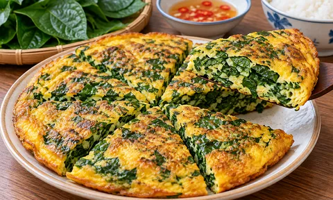 Loại rau trồng bằng một đoạn cành, chỉ 25–30 ngày đã cho thu hoạch, hái hết lại mọc, chợ Việt bán đầy