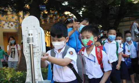 Tp.HCM: Đảm bảo an toàn, phối hợp tiêm vắc-xin phòng Covid-19 cho trẻ 5–12 tuổi