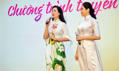 NSƯT Trịnh Kim Chi, MC Quỳnh Hoa lan tỏa tình yêu Áo dài đến sinh viên