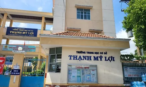 Tp.HCM: Tạm đình chỉ 15 ngày với thầy giáo bị tố “đụng chạm” nữ sinh