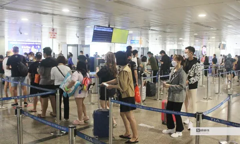 Hãng bay tung dịch vụ ưu tiên check-in, Cảng HKQT Tân Sơn Nhất nói gì?