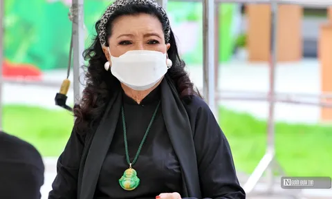 NSND Kim Cương: “Tôi không dám tin em Thẩm Thúy Hằng qua đời”