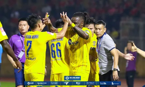 Các cầu thủ SLNA sẽ không bị cắt thưởng, "đá chay" hết mùa giải