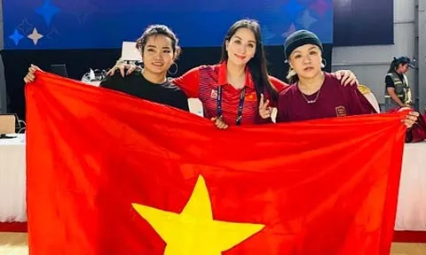 Huỳnh Như nhận 90 triệu đồng tiền thưởng HCV SEA Games 32