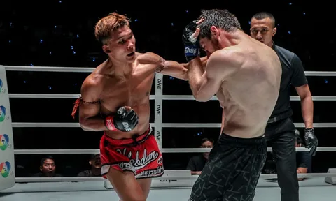 Kết quả ONE Fight Friday 19: Võ sĩ Thái Lan hạ "gấu Nga" trên sân nhà