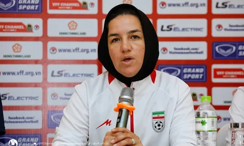 HLV U20 nữ Iran: “Khán giả Việt Nam làm cầu thủ của tôi tâm lý”