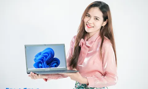 Laptop tích hợp sẵn phần mềm phụ đạo học tập cho học sinh