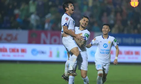 'Đại gia V-league' chia tay 2 ngoại binh, giữ lại 'át chủ bài'