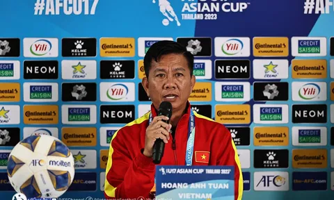 HLV từng dự World Cup nhắn nhủ NHM Việt Nam