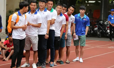 Các sao ĐT Việt Nam đi thi THPT Quốc gia: Tuấn Anh điểm cao bất ngờ, Hồng Duy đội sổ