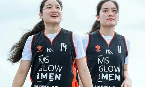 Cặp hot girl bóng rổ giúp Việt Nam giành HCV SEA Games 32 làm điều đặc biệt tri ân NHM
