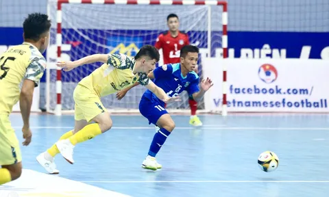 Đại chiến futsal Việt Nam kết thúc với 'mưa bàn thắng'