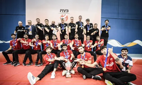 Hạ gục ĐKVĐ, tuyển bóng chuyền nam U21 Iran vô địch thế giới