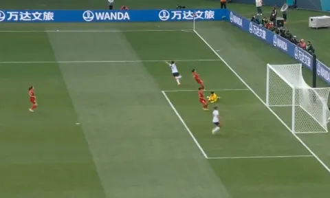 Bàn thua đầu tiên của ĐT nữ Việt Nam tại World Cup