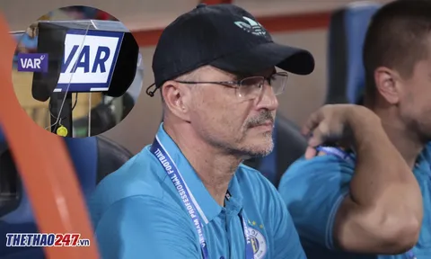 HLV Hà Nội đánh giá thật lòng về VAR tại V-League
