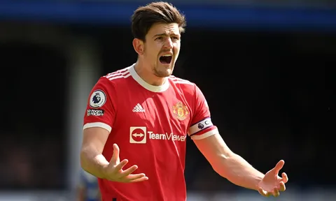 Vượt qua quá khứ tại MU, Maguire sẽ sánh ngang với Van Dijk