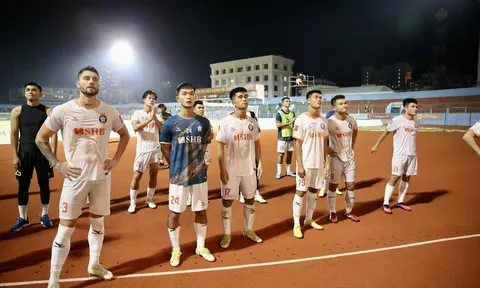 Đội vừa xuống hạng V-League sẽ thay máu lực lượng lớn