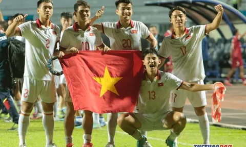 CĐV Indonesia tâm phục khẩu phục chúc mừng U23 Việt Nam vô địch