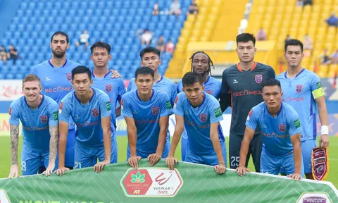 'Đại gia mới nổi' tại V-League liên tiếp nổ những 'bom tấn' trên TTCN