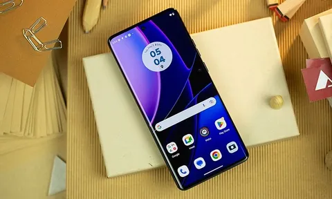 Moto G54 giá rẻ ấn định ngày ra mắt: RAM khủng, màn to hơn iPhone 14, camera xịn sò ngang Galaxy S23