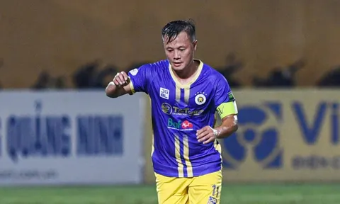 Hà Nội chia tay cầu thủ giành nhiều QBV nhất Việt Nam