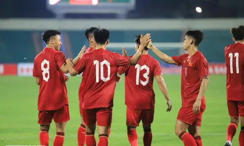 HLV Troussier đã thay đổi như thế nào để U23 Việt Nam thắng đậm trước Guam