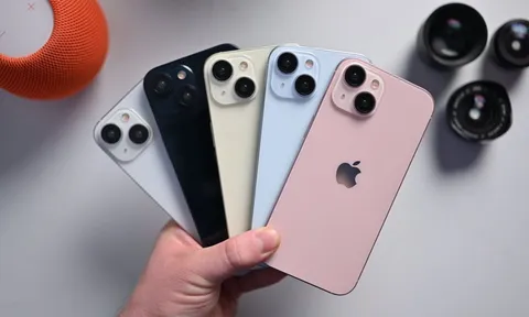 Mô hình iPhone 15 lộ diện trước ngày ra mắt với nhiều nâng cấp thú vị được khách Việt mong đợi