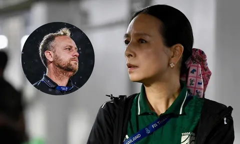 Trưởng đoàn bóng đá Thái Lan hé lộ việc đi hay ở của HLV Polking