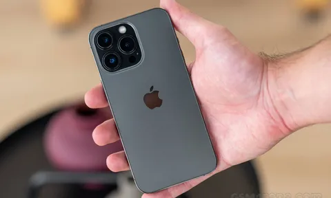 Giá iPhone 13 Pro giảm mạnh cuối tháng 9, máy ngon giá rẻ hơn Galaxy S23 Ultra hút khách Việt