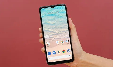 Chiếc điện thoại Nokia giá rẻ bằng 1/10 iPhone 15 Pro Max, vẫn có màn to lướt web thỏa thích