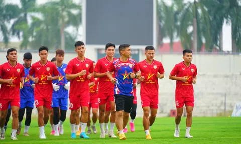 Đội bóng tầm trung V-League đặt mục tiêu cao bất ngờ