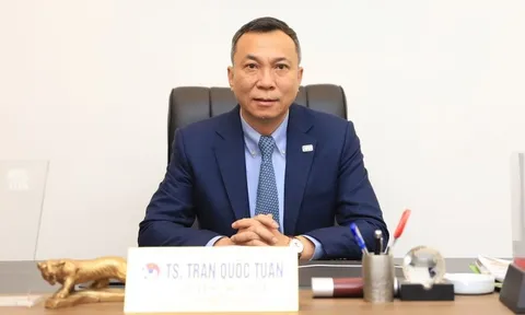Chủ tịch VFF ca ngợi đóng góp của bầu Đức, chúc HAGL sớm thành công