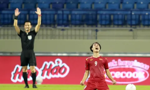 Văn Toàn kể chuyện ‘thầm kín’ ở Hàn Quốc, nói kỉ niệm khó quên với ĐT Việt Nam