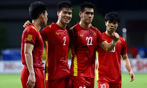 Tiến Linh làm điều ý nghĩa, 'ghi điểm' lớn với NHM