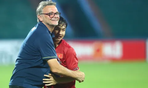 Nhìn lại năm đầu tiên của HLV Troussier cùng các ĐT Việt Nam