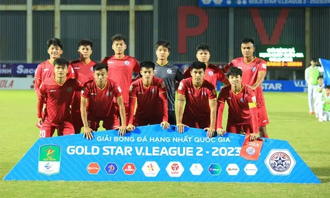 LĐBĐ Việt Nam kỷ luật đội của 'trò cưng' HLV Troussier
