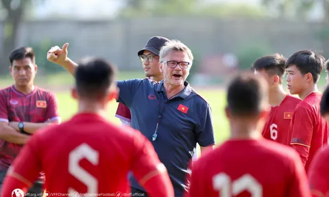 HLV Troussier bất ngờ loại 3 cầu thủ U23 Việt Nam