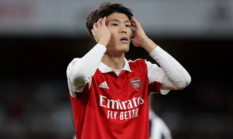 Sao Arsenal phàn nàn vì đá Asian Cup vào tháng 1