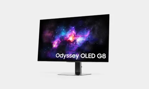 Samsung trình làng màn hình chơi game OLED phẳng đầu tiên và màn hình cong 49 inch