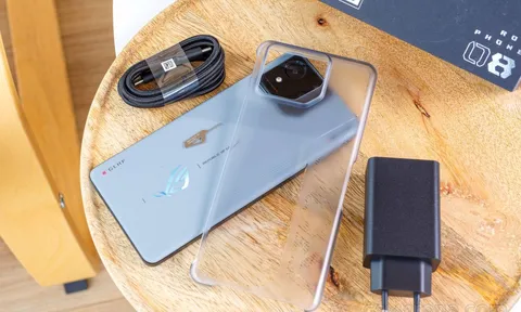 Mở hộp Asus ROG Phone 8: Siêu phẩm gaming Android cao cấp hiệu năng khủng ‘đe nẹt’ Galaxy S23 Ultra