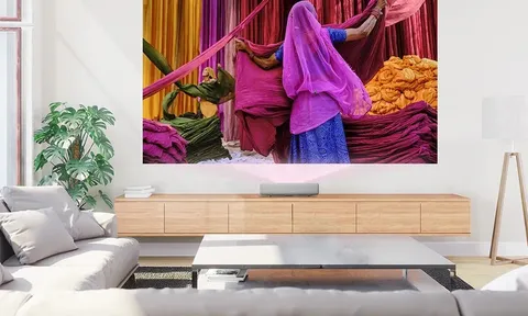 Samsung công bố máy chiếu Premiere 8K và Premiere 5 UST