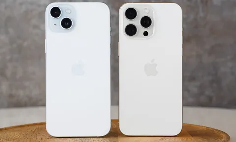 Giá đập hộp iPhone 15 Plus giảm nhẹ, sắp đuổi kịp Galaxy S23 Ultra, là chiếc iPhone pin trâu nhất từ trước đến nay
