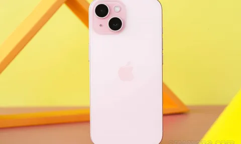 Giá đập hộp iPhone 15 giảm hấp dẫn đầu năm 2024, đuổi sát nút Galaxy S23 Ultra