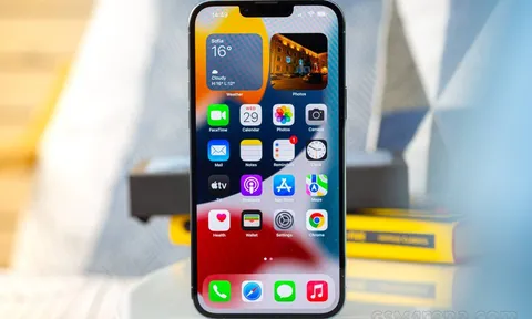 iPhone 13 Pro Max giá rẻ, tính năng xịn như iPhone 15 Pro Max, vẫn ‘out trình’ Galaxy S23 Ultra