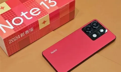 Redmi Note 13 Pro New Year Edition lộ diện với mặt lưng giả da, thiết kế 2 tông màu bắt mắt