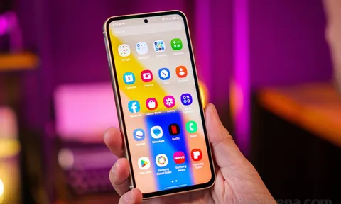 Thích Galaxy S23 nhưng giá quá cao, chọn ngay bản tiết kiệm với giá chưa đến 12 triệu đồng, tính năng xịn chẳng kém