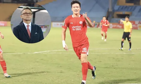 HLV Troussier khuyên Hoàng Đức nên xuất ngoại